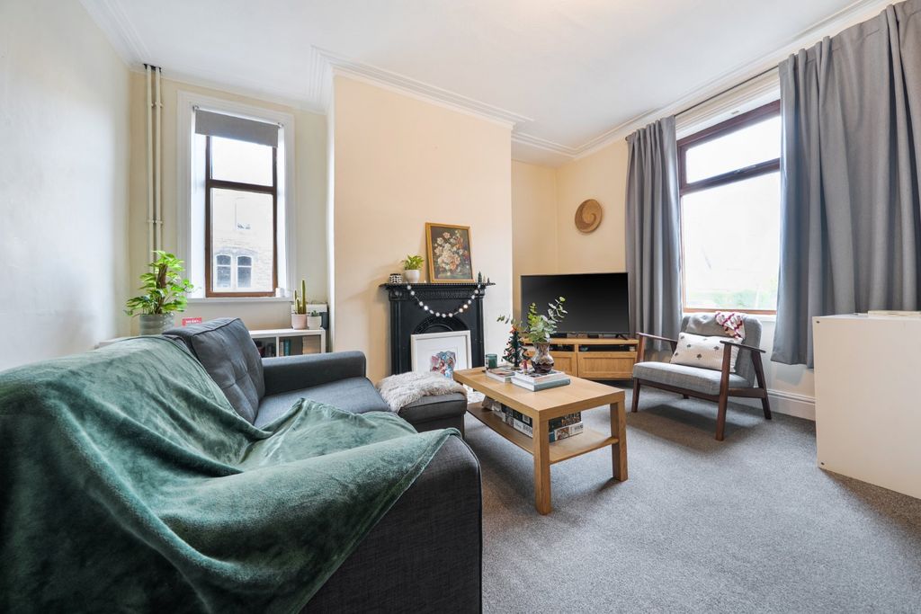 Property photo 2 of 12 Picture No. 04