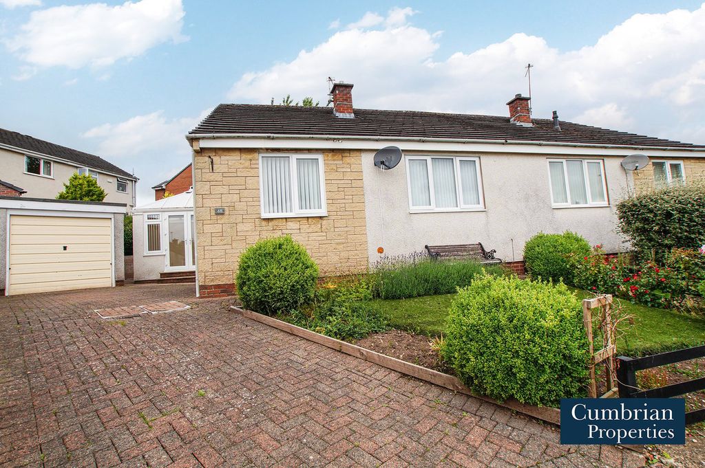 Property photo 1 of 15 External