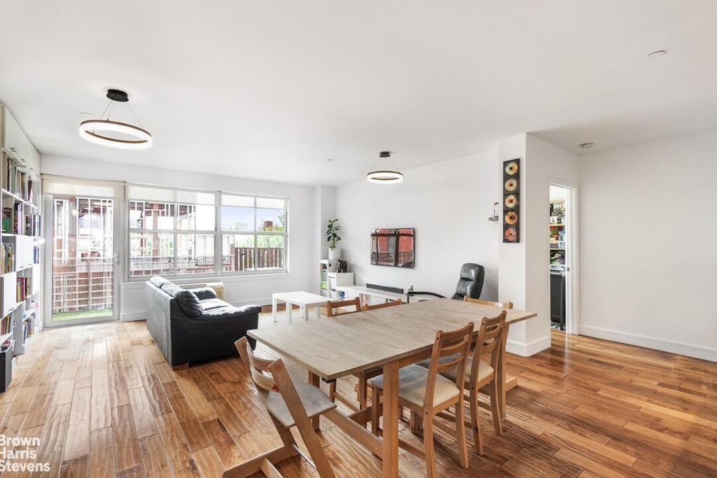 Property photo 2 of 13 <Alttext/>