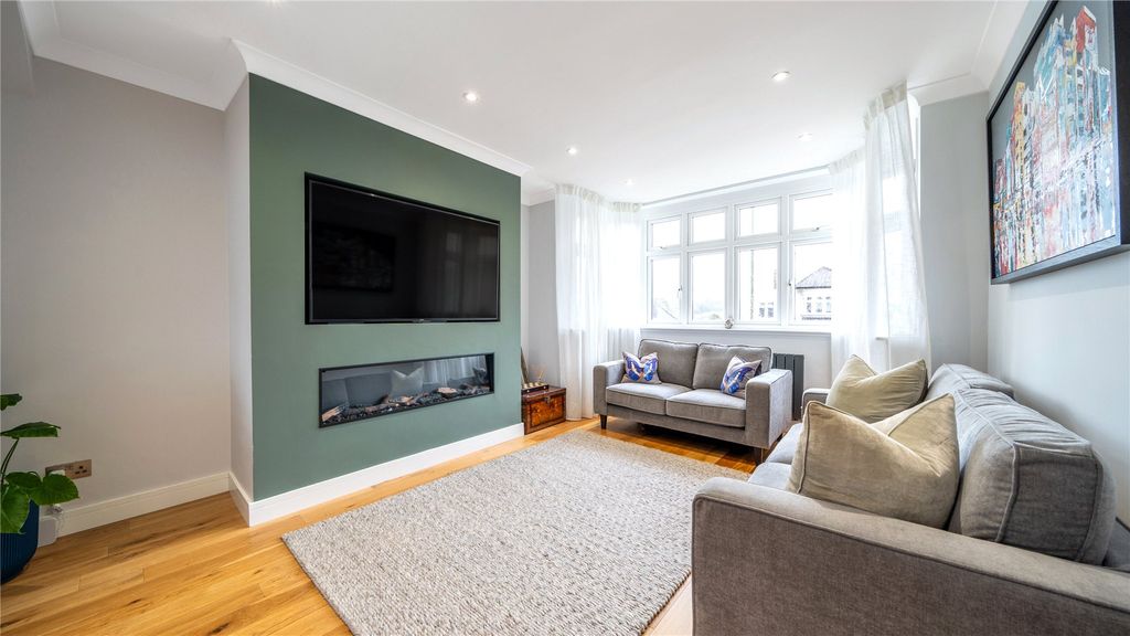 Property photo 2 of 38 Picture No. 02