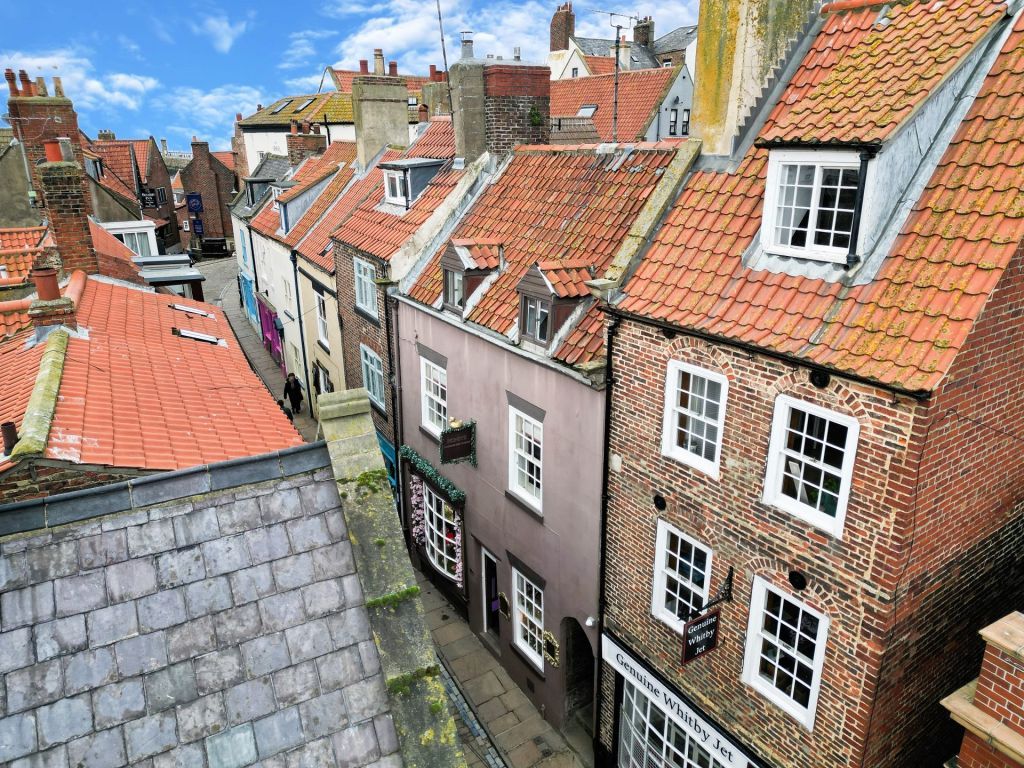 Property photo 1 of 25