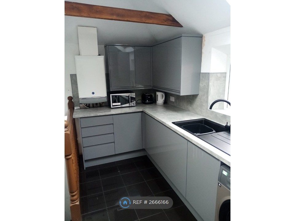 Property photo 3 of 26