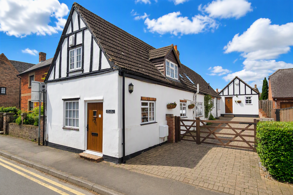 Property photo 1 of 27