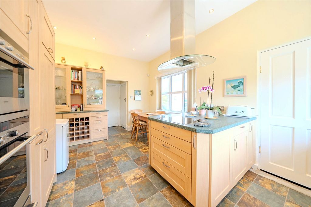 Property photo 3 of 18 Picture No. 03