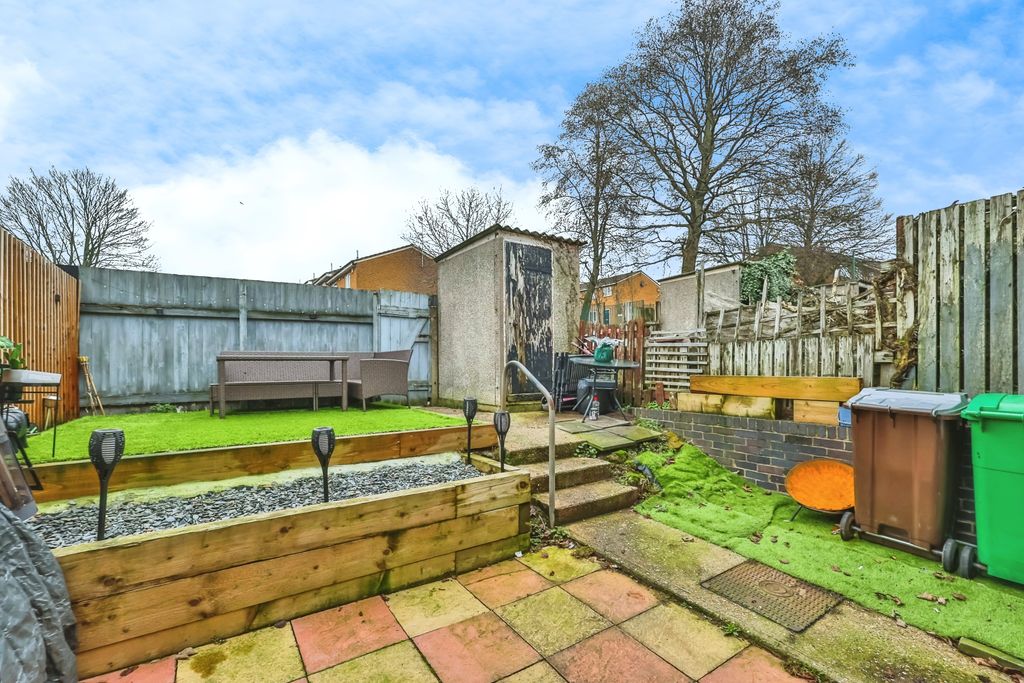 Property photo 2 of 15