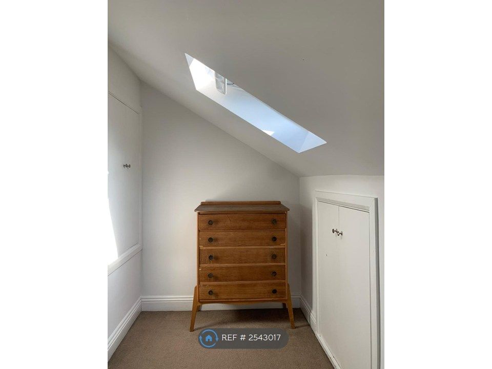 Property photo 2 of 8 Ample Storage