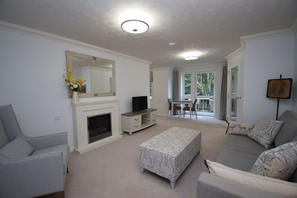 Property photo 2 of 16