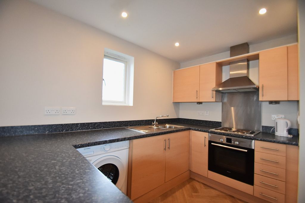 Property photo 2 of 9 Picture No. 22