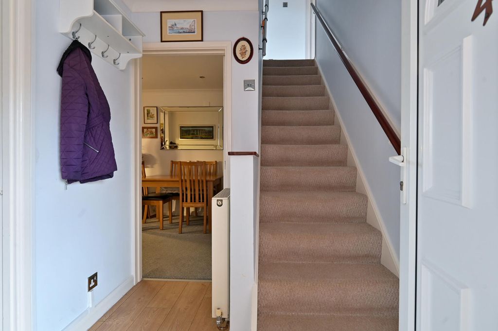 Property photo 2 of 16 Hallway