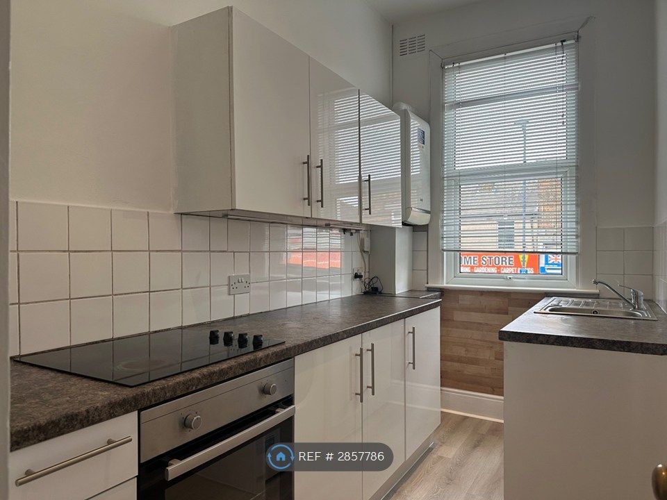 Property photo 3 of 4 Kitchen