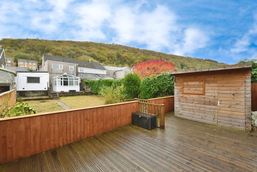 Property photo 3 of 17 Photo