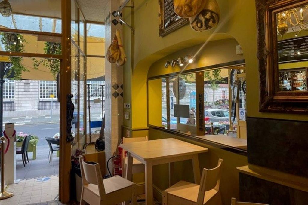 Property photo 2 of 6