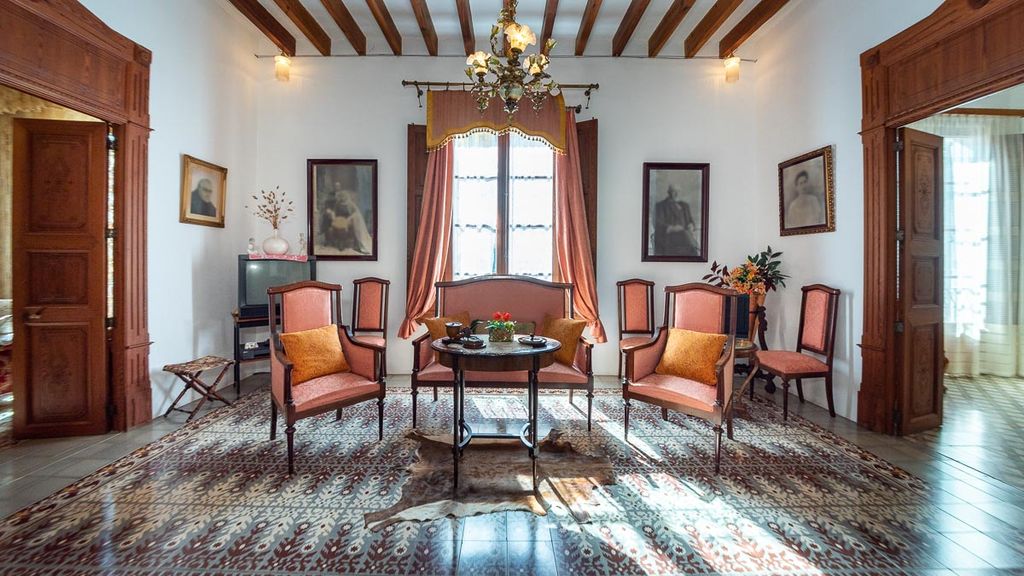 Property photo 3 of 11 74712 Small-20.Jpg