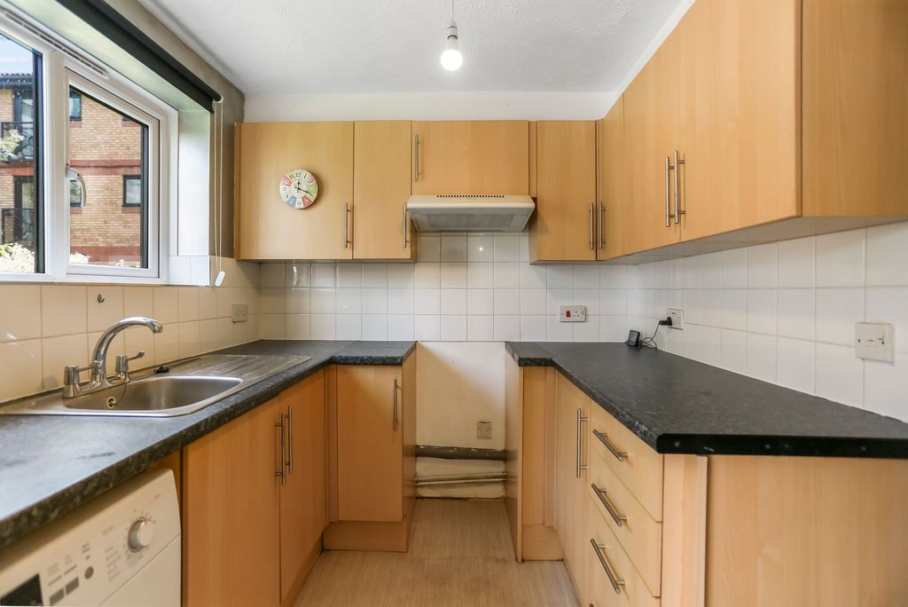 Property photo 3 of 16