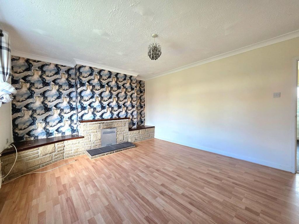 Property photo 2 of 15 Living Room