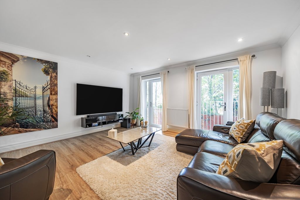 Property photo 2 of 14 1187729 (1)