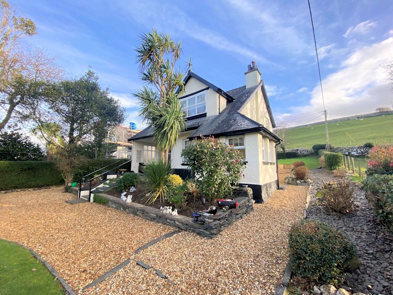 Property photo 3 of 41