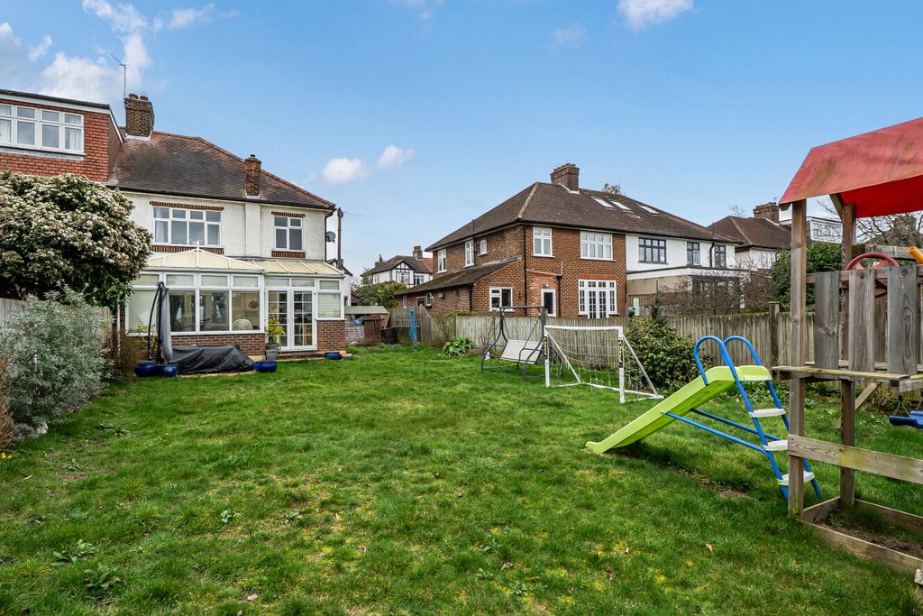 Property photo 3 of 18 1409797-5-69A03Ca...