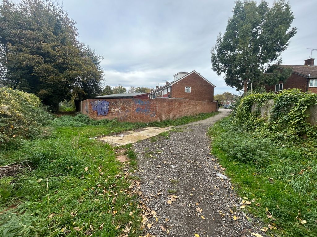 Additional image 6 of Land for saleLand At Beaumont Drive, Gravesend DA11