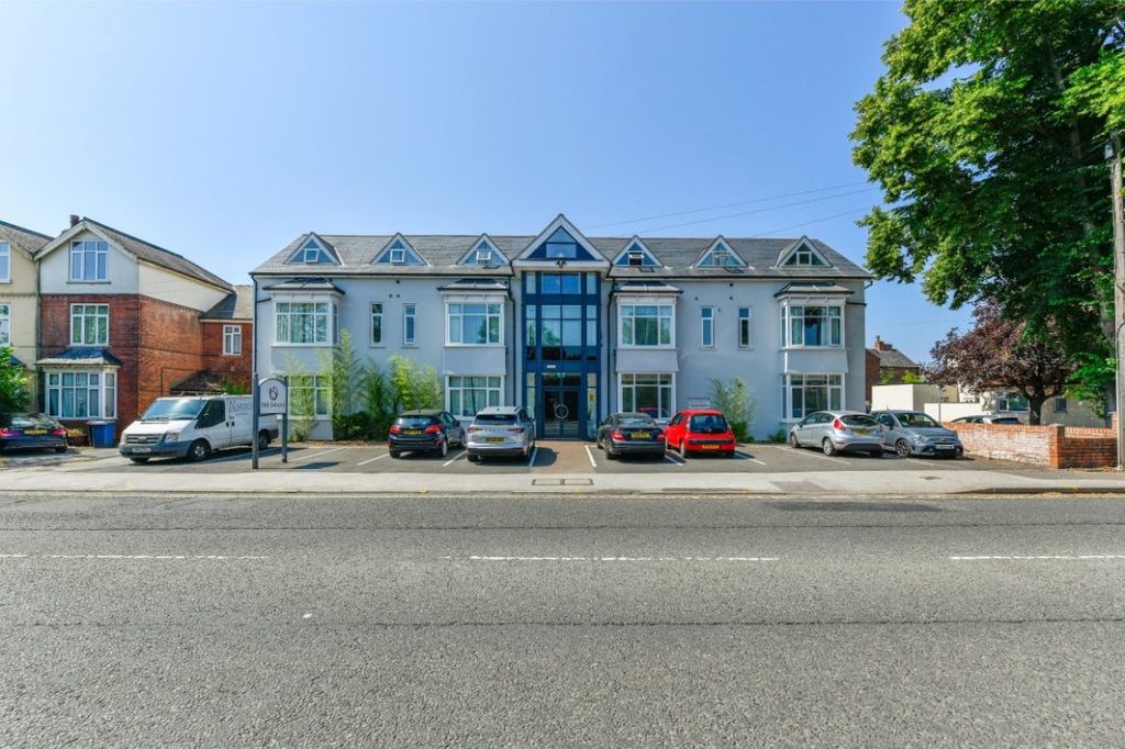 Property photo 2 of 11