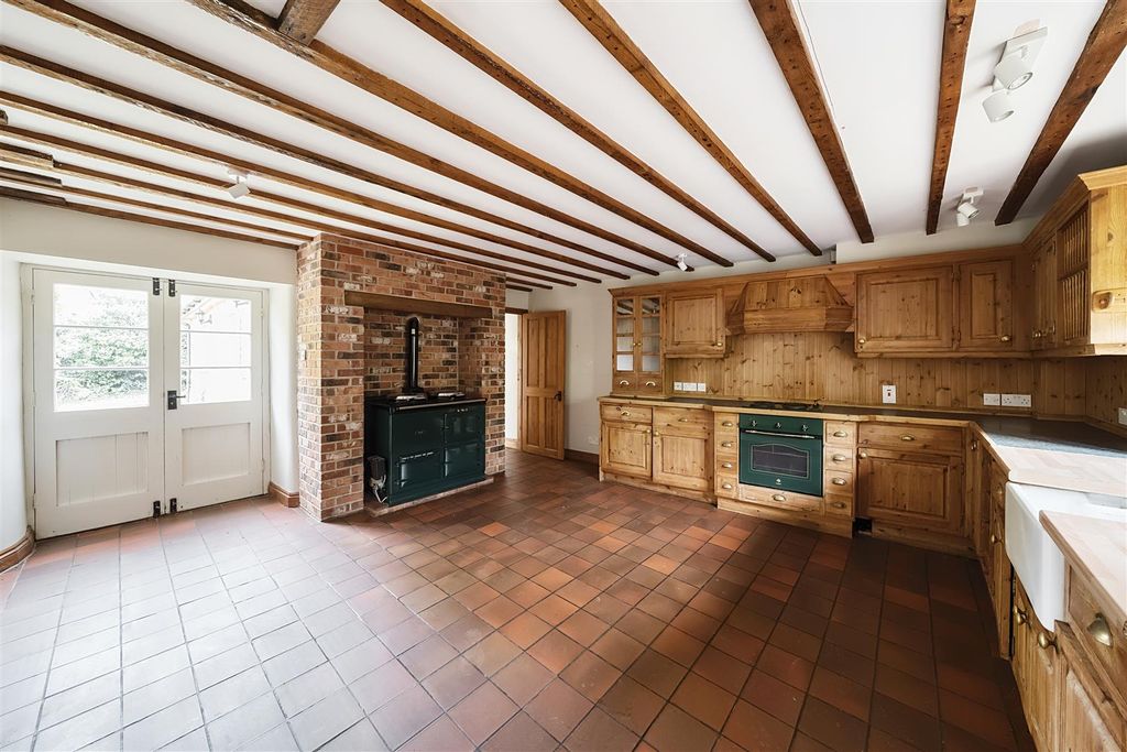 Property photo 3 of 16