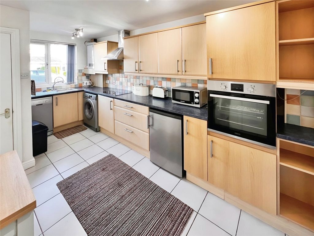 Property photo 3 of 15 Kitchen Diner