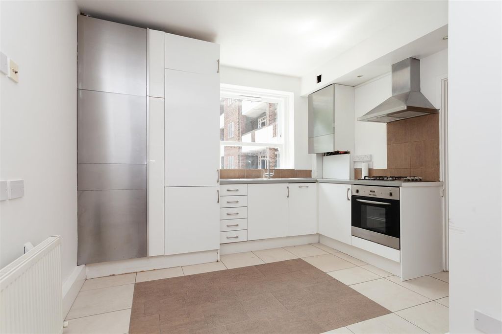 Property photo 2 of 13 Kitchen