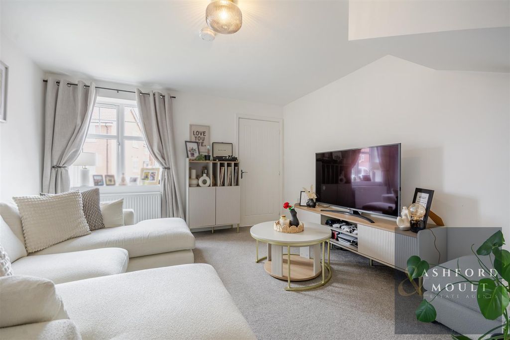 Property photo 3 of 25 Ashford-7.Jpg