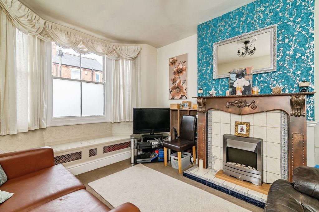 Property photo 2 of 20 Pbox-Img.Jpg