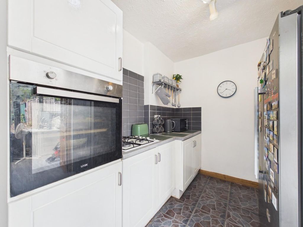 Property photo 3 of 25 Cam01530G0-Pr0483-Still026.Jpg