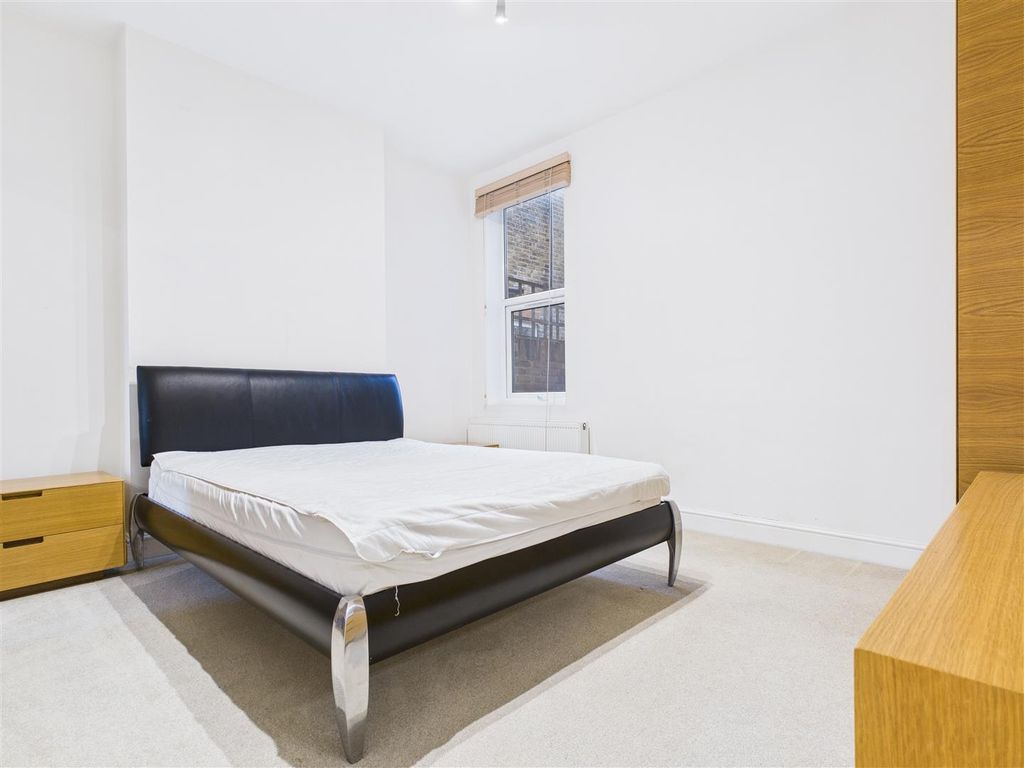 Property photo 3 of 6 Cam04419G0-Pr0045-Still007.Jpg