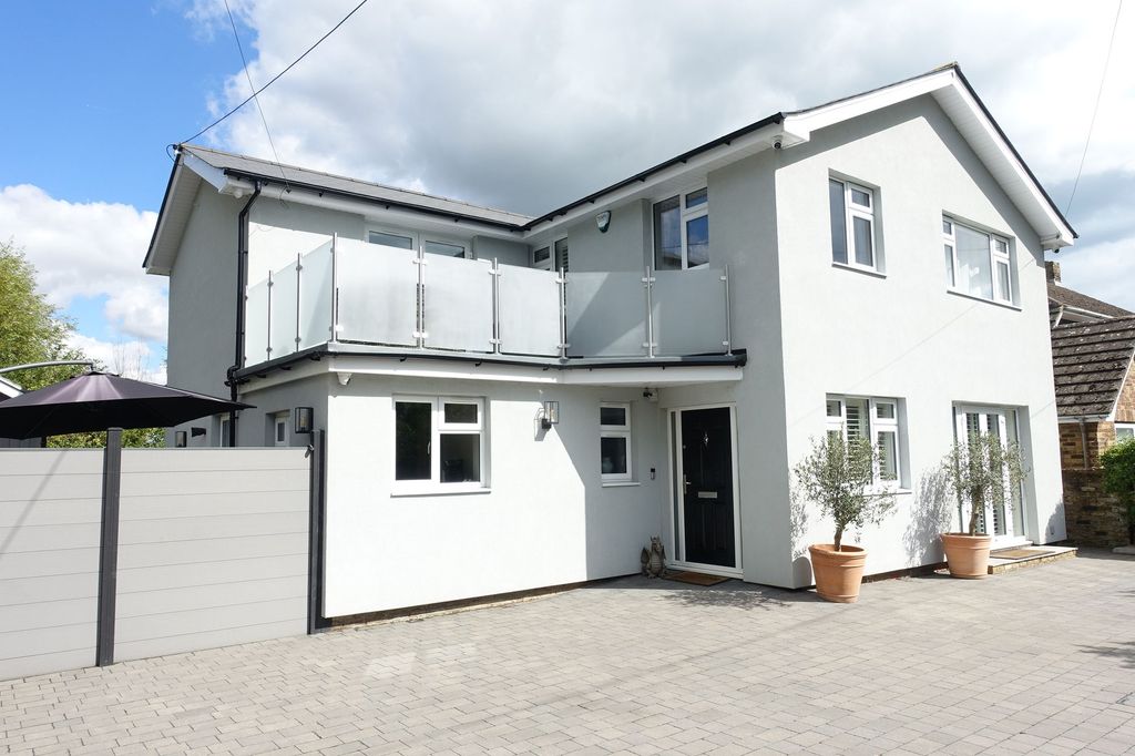 Property photo 1 of 58 Stunning 5 Bedroom Detached