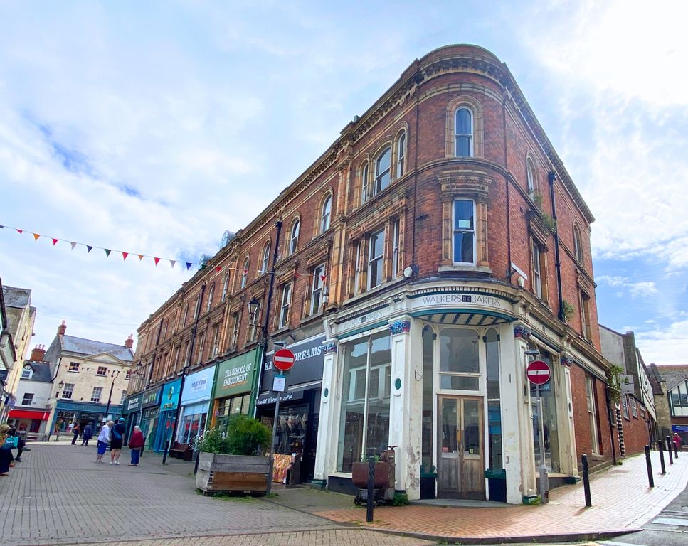 Property photo 1 of 5 Prominent Retail Unit And Upper Floors
