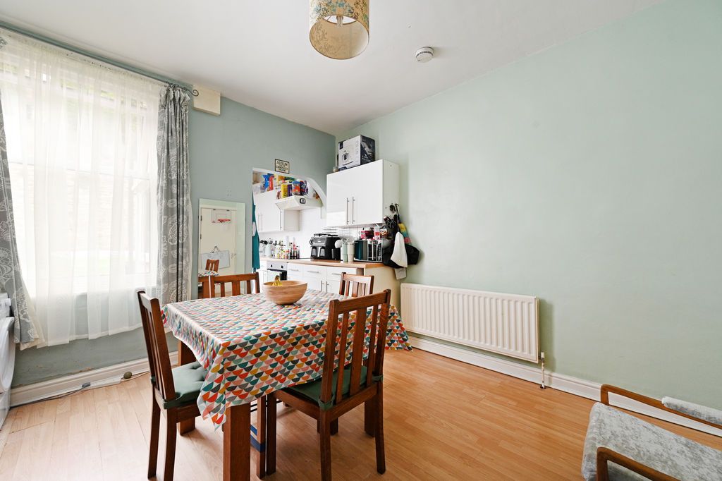 Property photo 3 of 15 Dining Room