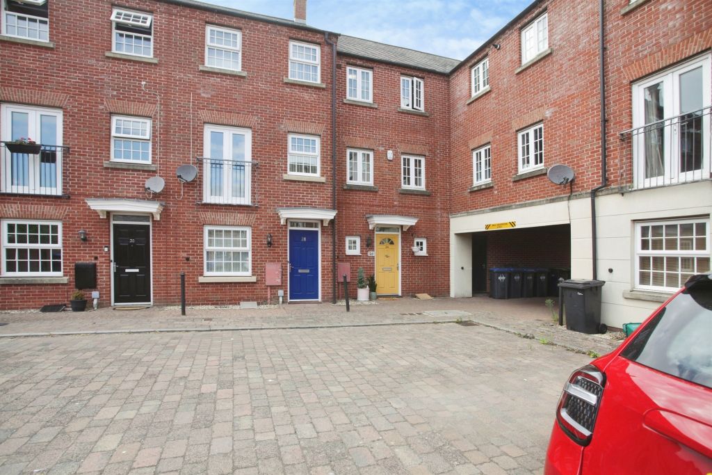 Property photo 2 of 18