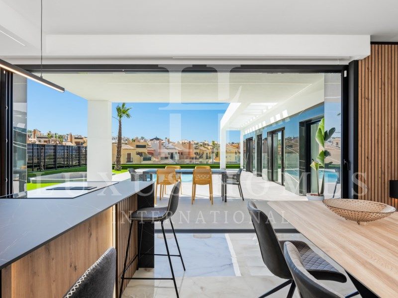 Property photo 3 of 38