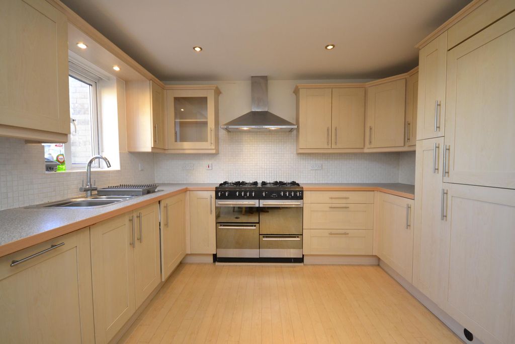 Property photo 1 of 13 Kitchen