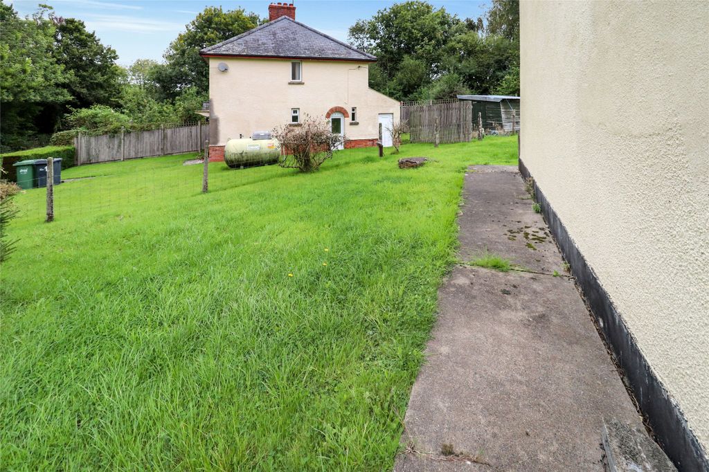 Property photo 3 of 18 Picture No. 04