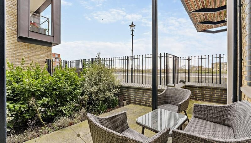 Property photo 2 of 6 Terrace / Patio