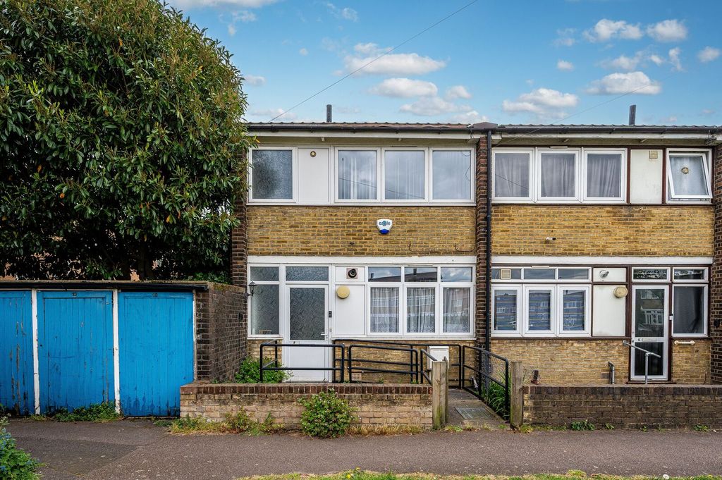 Property photo 1 of 18