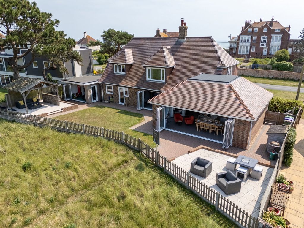 Property photo 1 of 51