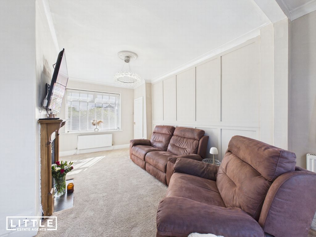 Property photo 3 of 23 Photo 8