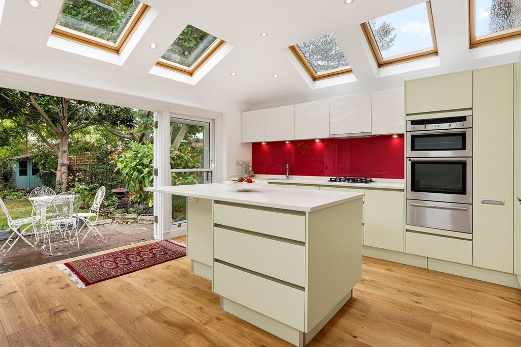 Property photo 2 of 15 Kitchen