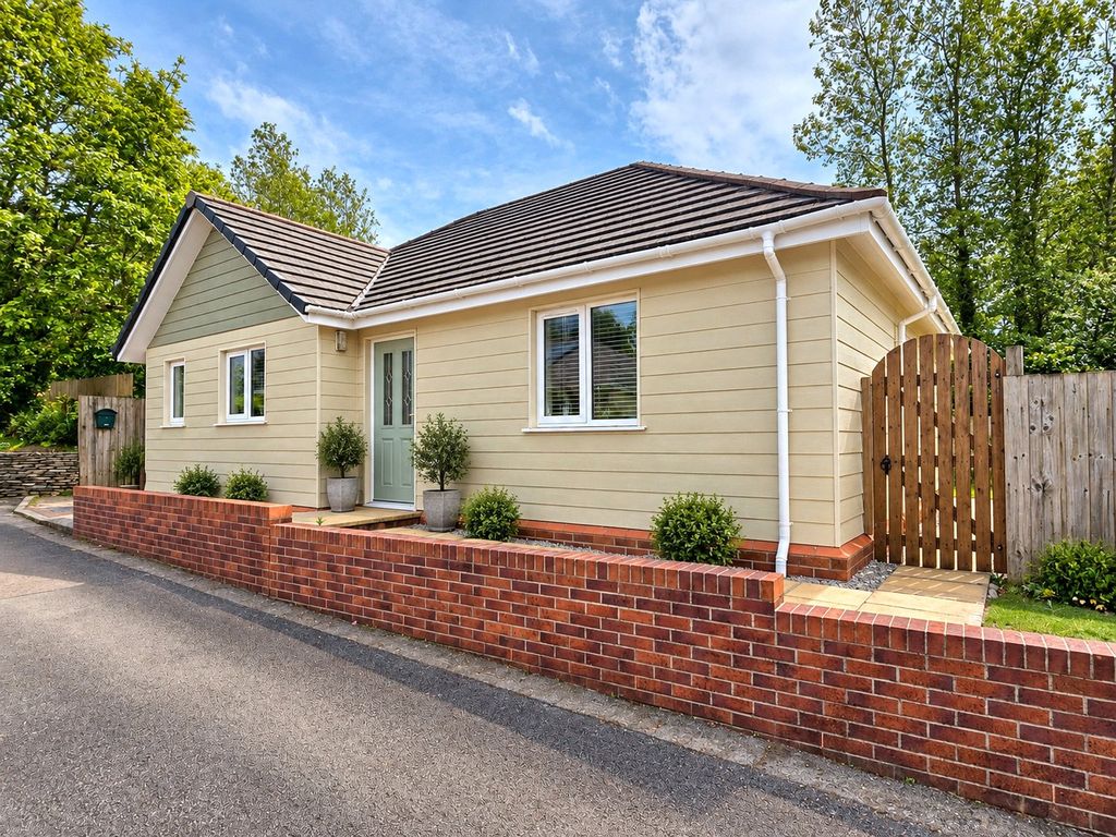 Property photo 1 of 11 Picture No. 23