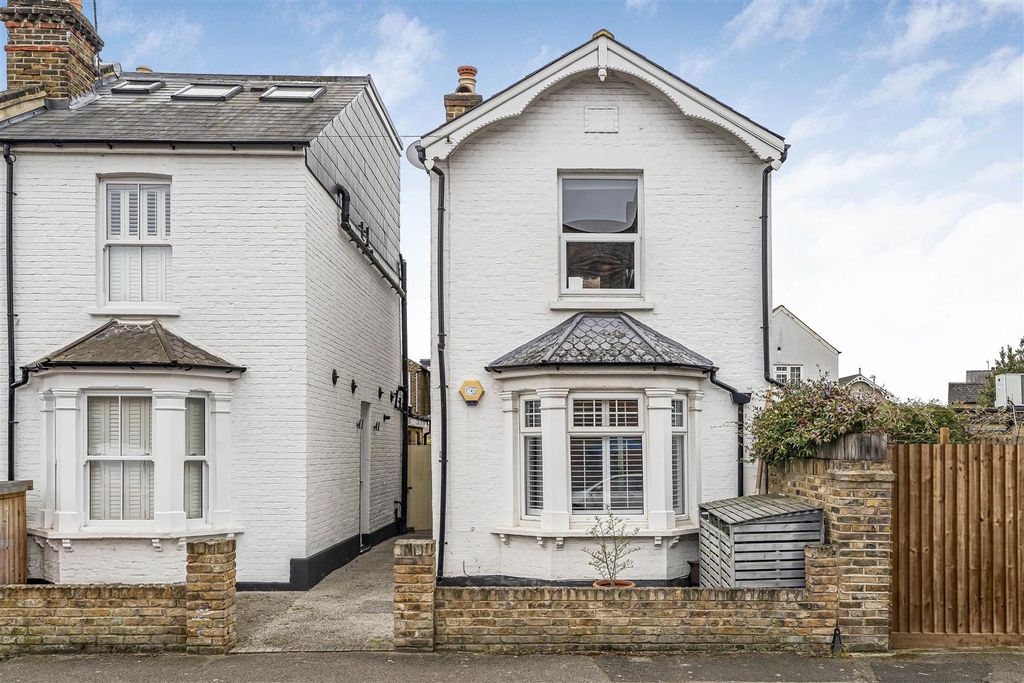 Property photo 1 of 22