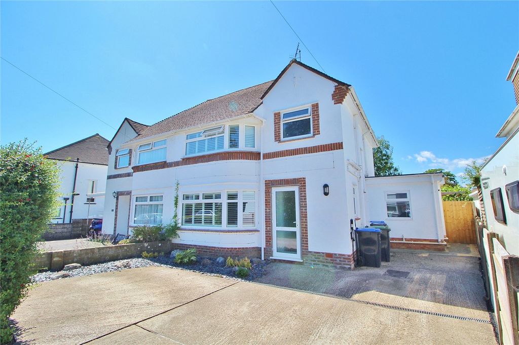 Property photo 1 of 17 Picture No. 30