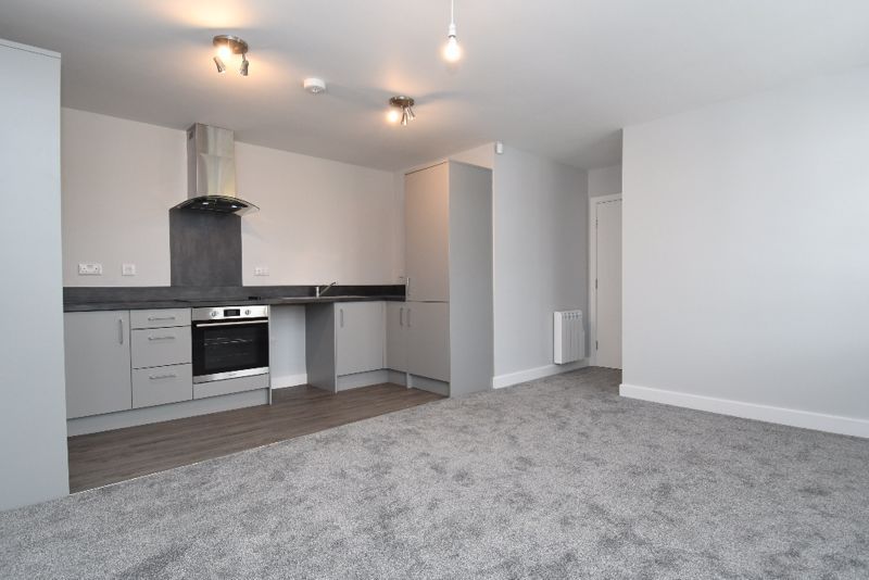 Property photo 2 of 12 Photo 6