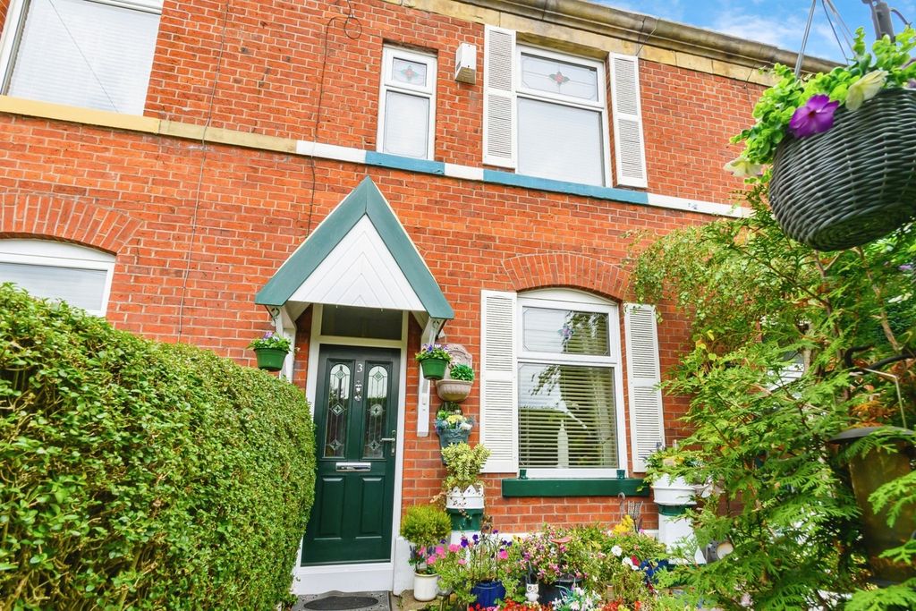 Property photo 1 of 17 Photo