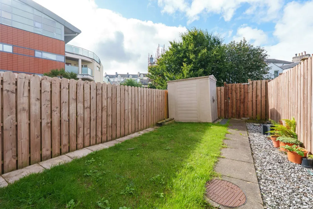 Property photo 2 of 22