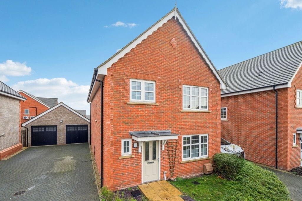 Property photo 1 of 18